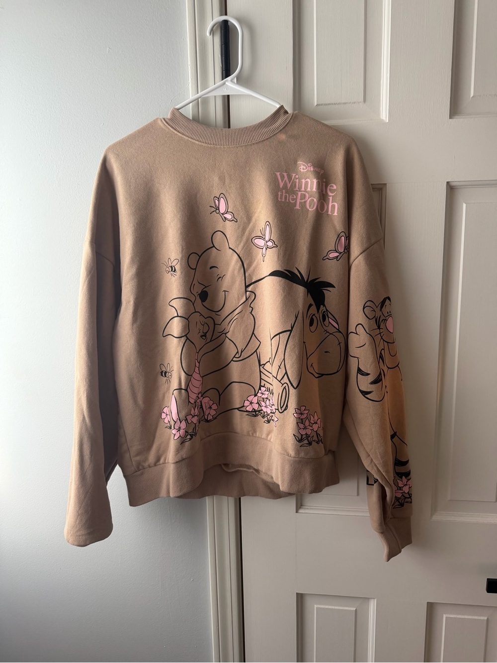 Disney Crewneck Sweatshirt in Beige with Pink Winnie the Pooh Graphic